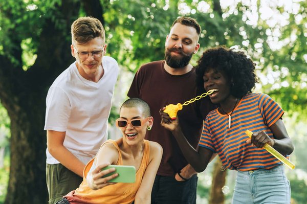 Quelles sont les meilleures pratiques pour offrir des options sans œufs dans un café ?